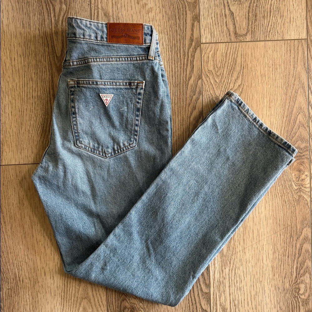 Women's Guess G08 Mid-Rise Straight Jeans